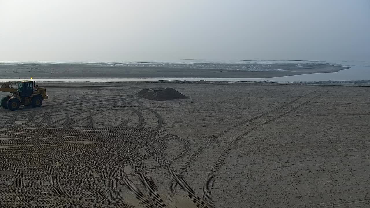 Webcam en vivo Grado: Vistas de la playa y del parque acuático en tiempo real