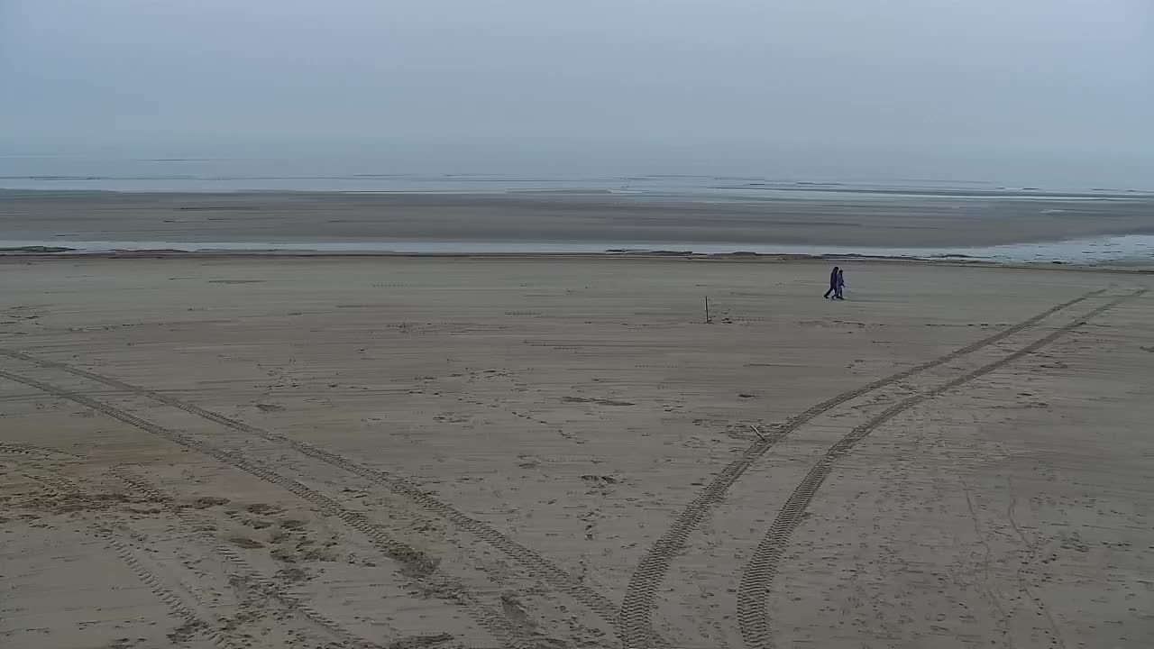 Webcam en vivo Grado: Vistas de la playa y del parque acuático en tiempo real