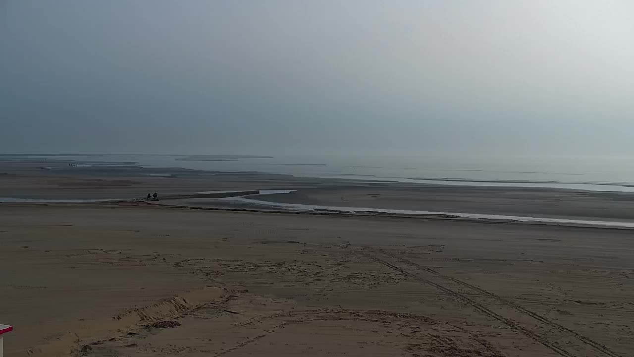 Webcam en direct Grado : Vues sur la plage et l’aquapark en temps réel