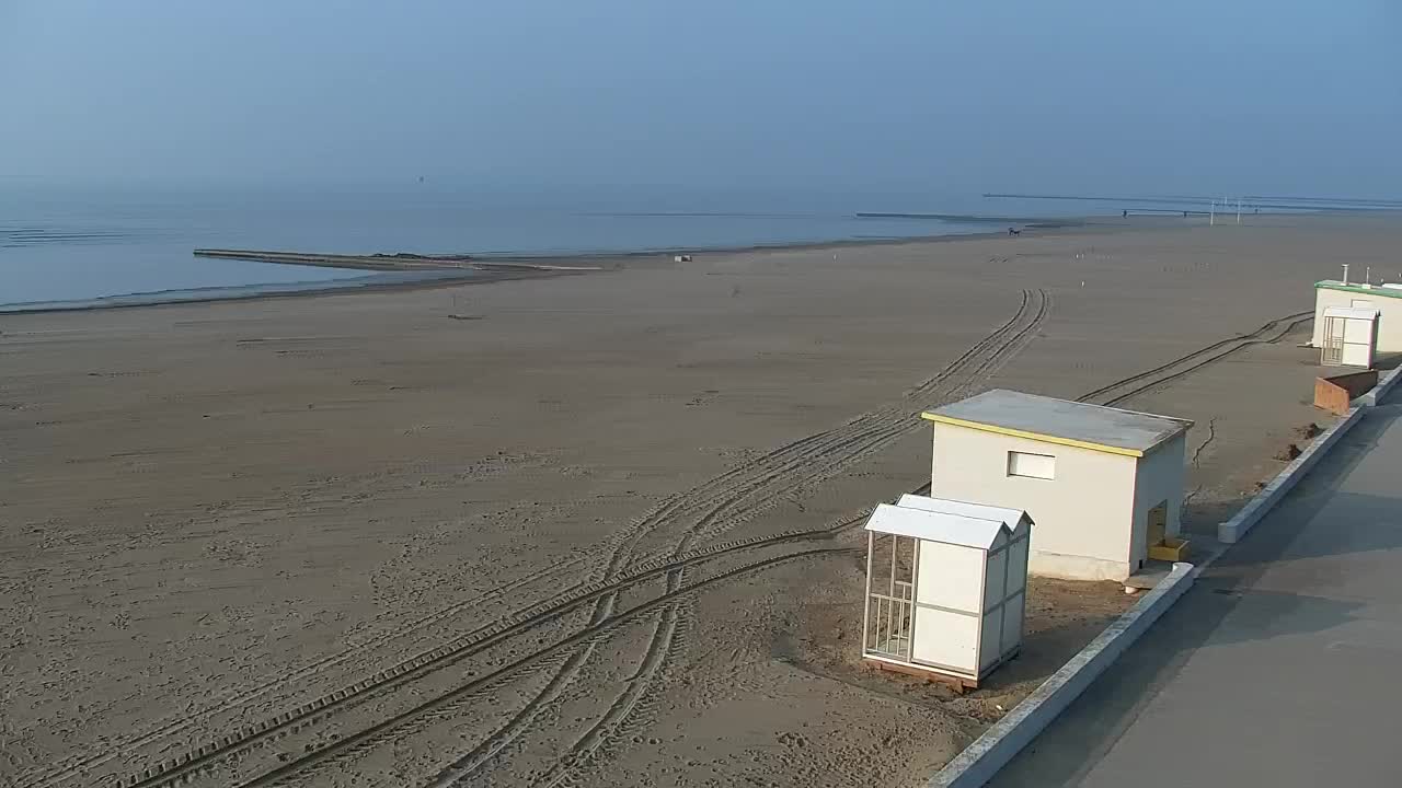 Spletna kamera v živo Grado: Pogledi na plažo in vodni park v realnem času