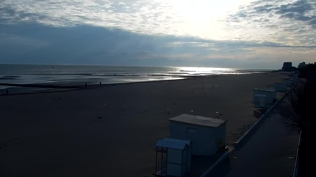 Webcam en direct Grado : Vues sur la plage et l’aquapark en temps réel