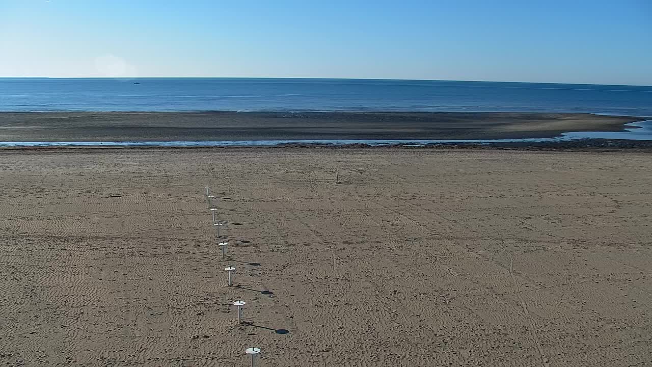 Spletna kamera v živo Grado: Pogledi na plažo in vodni park v realnem času