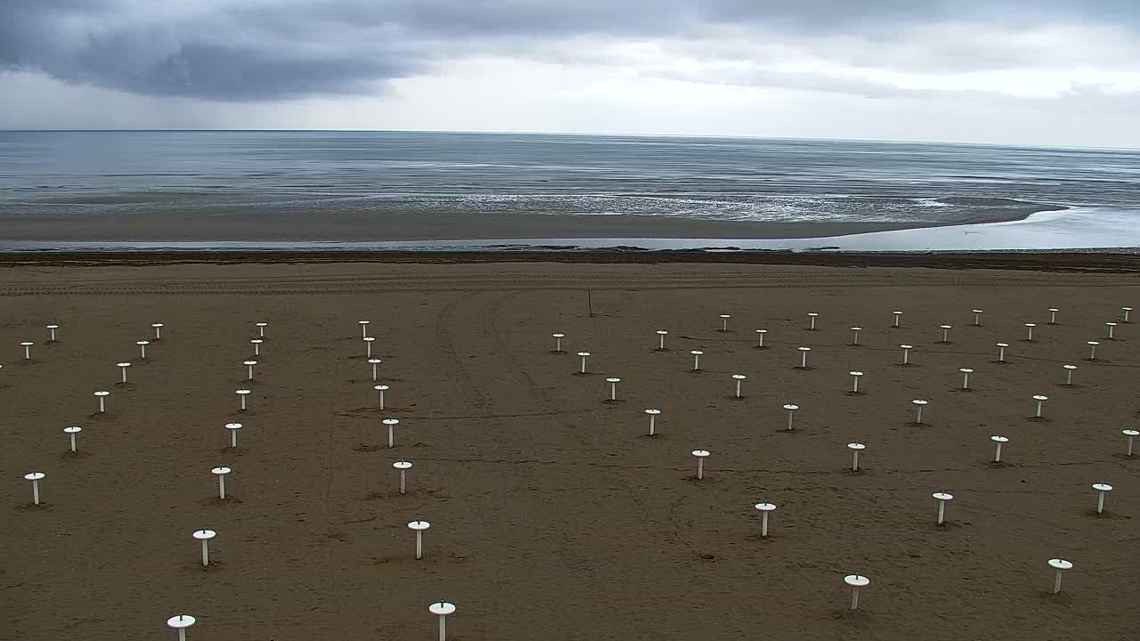 Webcam en vivo Grado: Vistas de la playa y del parque acuático en tiempo real