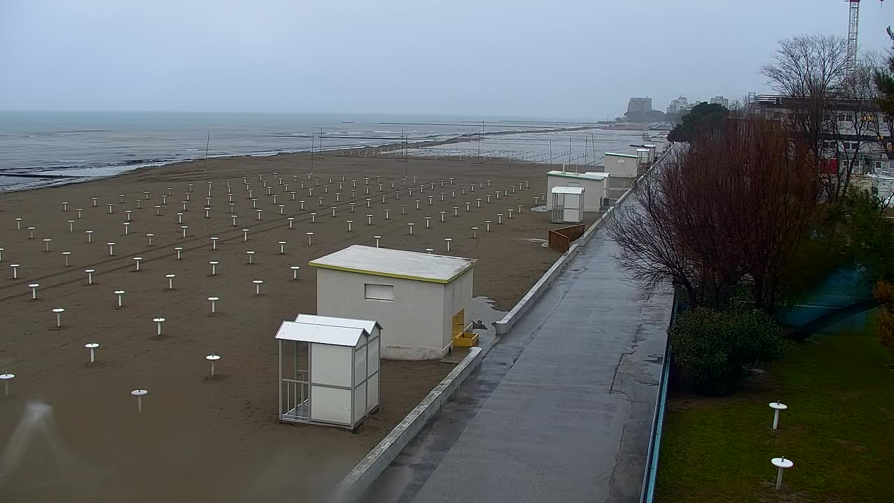 Webcam Live Grado: Vista sulla spiaggia e sull’acquapark in tempo reale