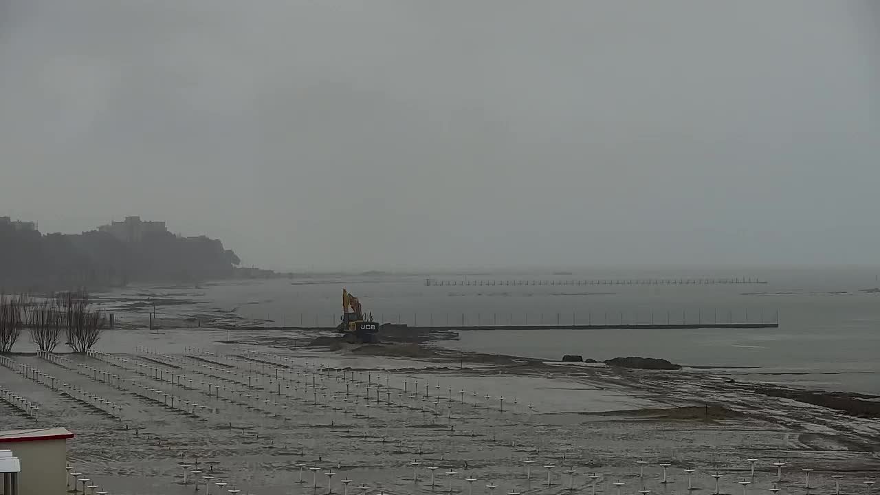 Webcam en vivo Grado: Vistas de la playa y del parque acuático en tiempo real