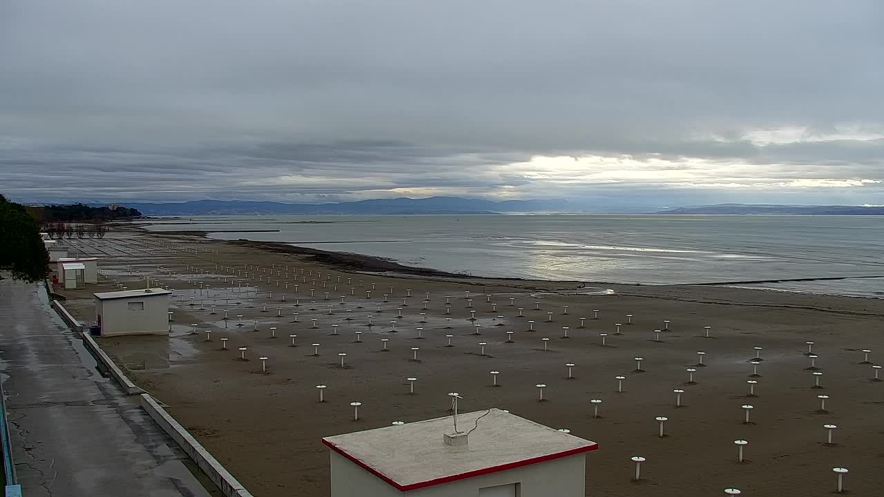 Grado Beach and Aquapark Views in Real Time