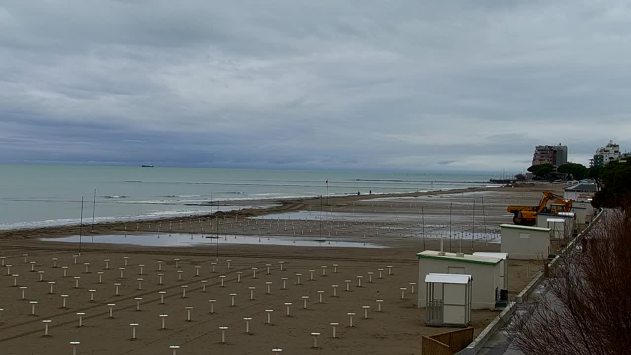 Grado Beach and Aquapark Views in Real Time