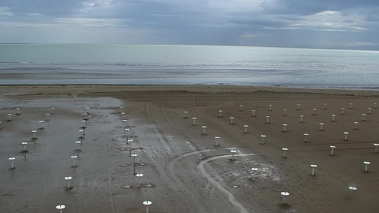 Grado Beach and Aquapark Views in Real Time