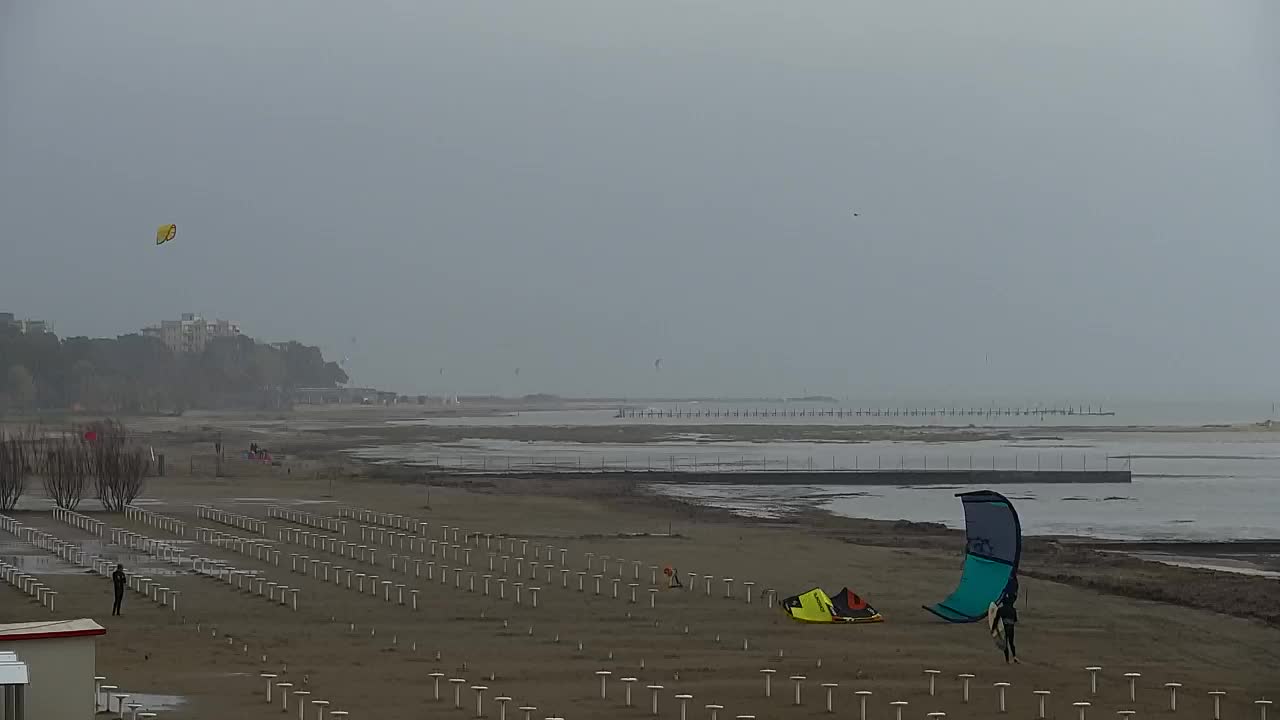 Webcam en direct Grado : Vues sur la plage et l’aquapark en temps réel