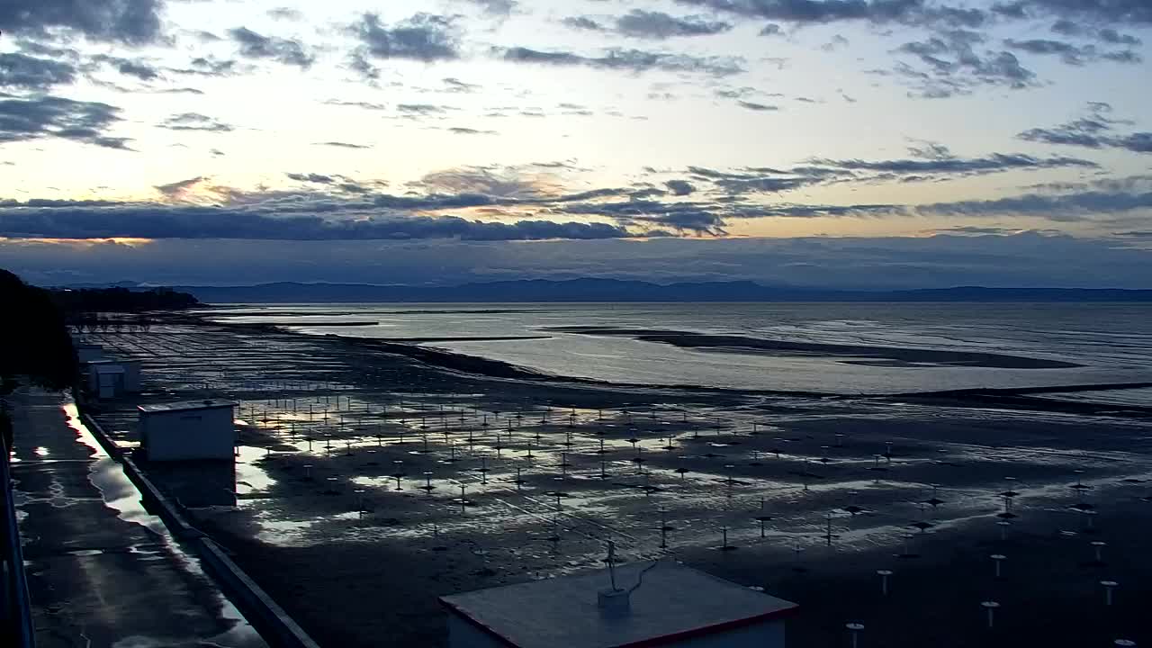 Webcam en direct Grado : Vues sur la plage et l’aquapark en temps réel