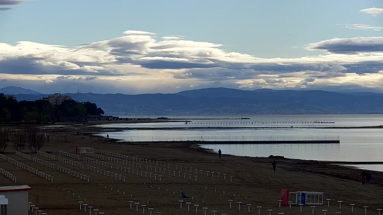 Webcam en direct Grado : Vues sur la plage et l’aquapark en temps réel