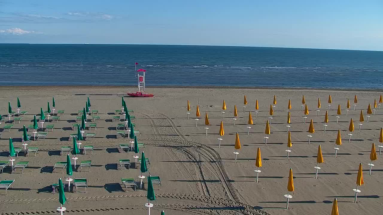 Grado Beach and Aquapark Views in Real Time