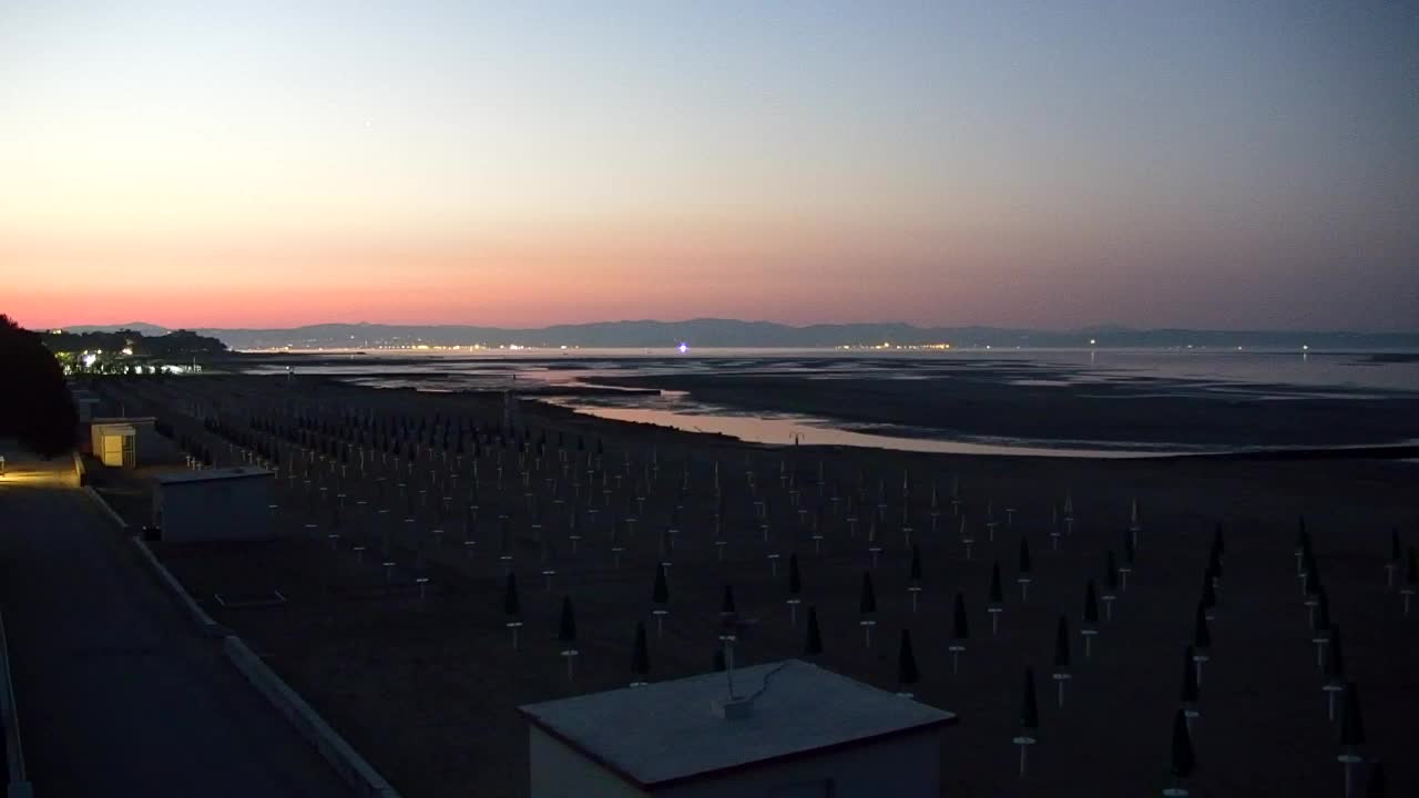 Webcam Live Grado: Vista sulla spiaggia e sull’acquapark in tempo reale