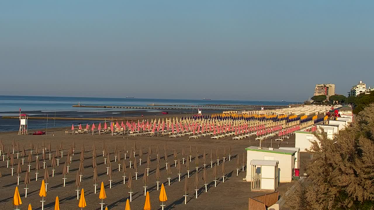 Webcam Live Grado: Vista sulla spiaggia e sull’acquapark in tempo reale