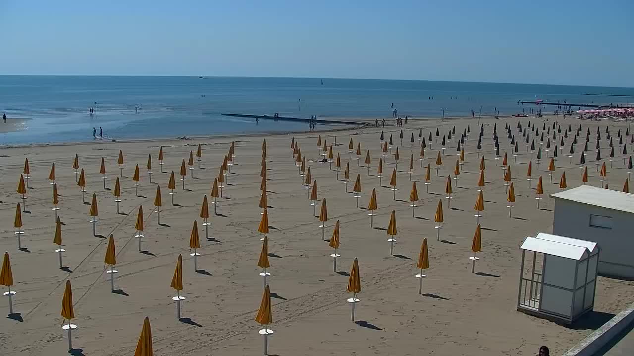 Spletna kamera v živo Grado: Pogledi na plažo in vodni park v realnem času