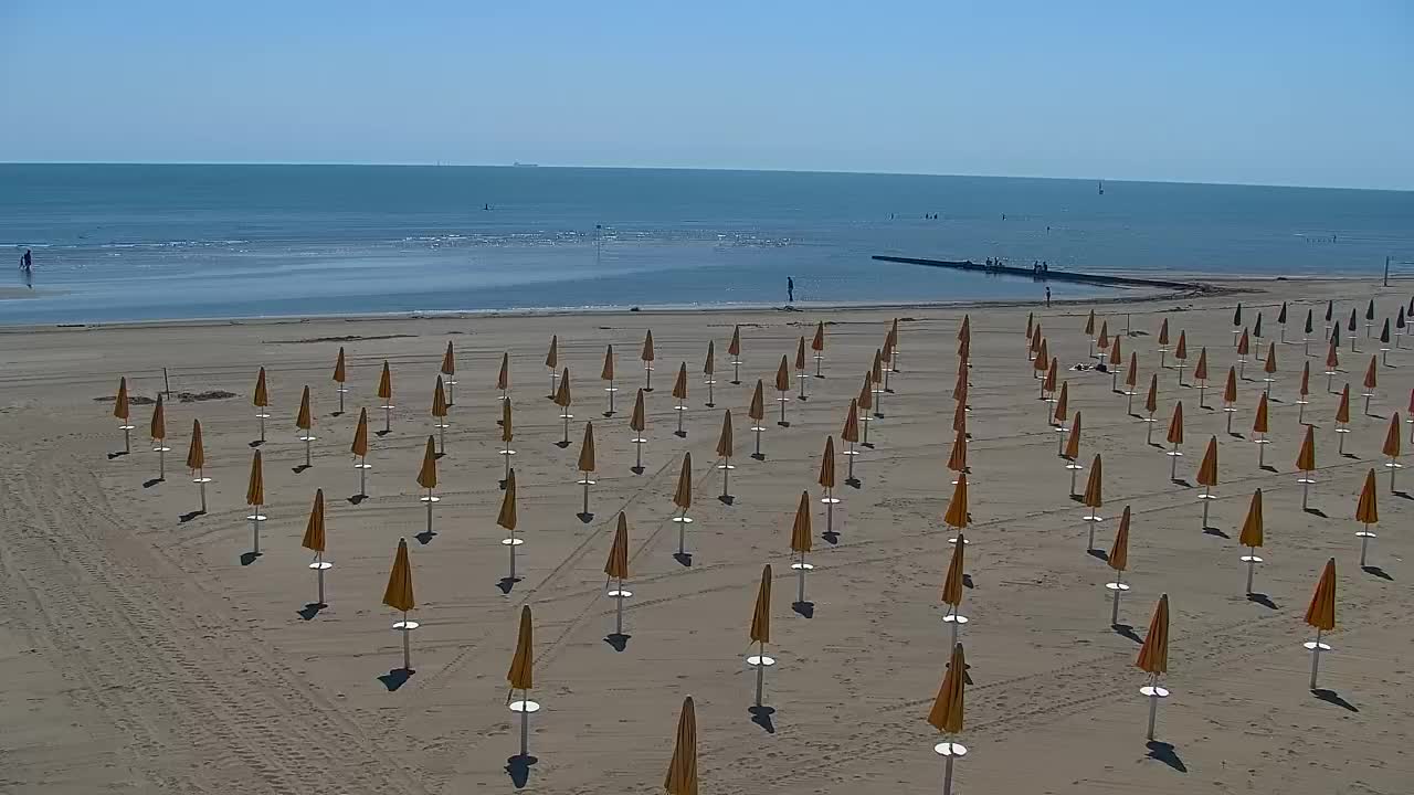 Spletna kamera v živo Grado: Pogledi na plažo in vodni park v realnem času