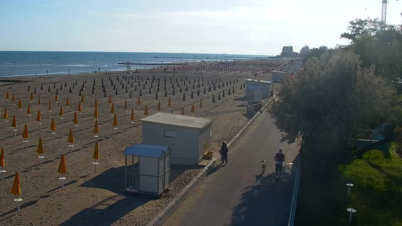 Spletna kamera v živo Grado: Pogledi na plažo in vodni park v realnem času