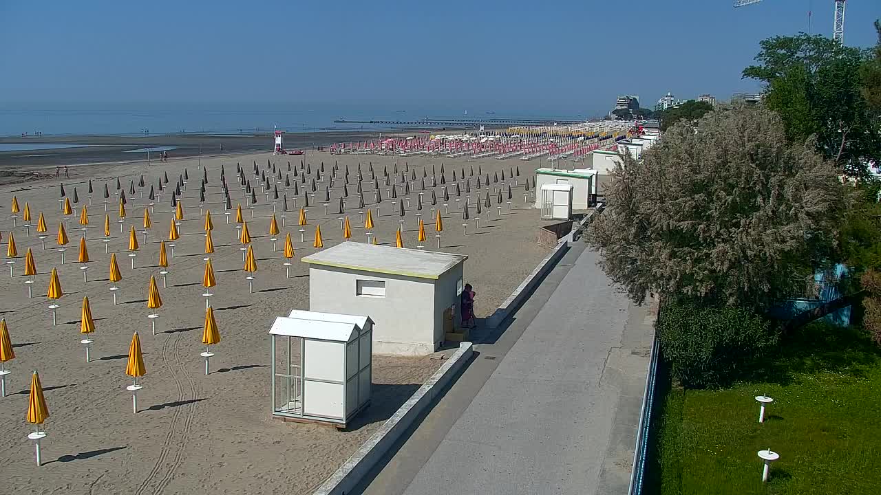 Spletna kamera v živo Grado: Pogledi na plažo in vodni park v realnem času