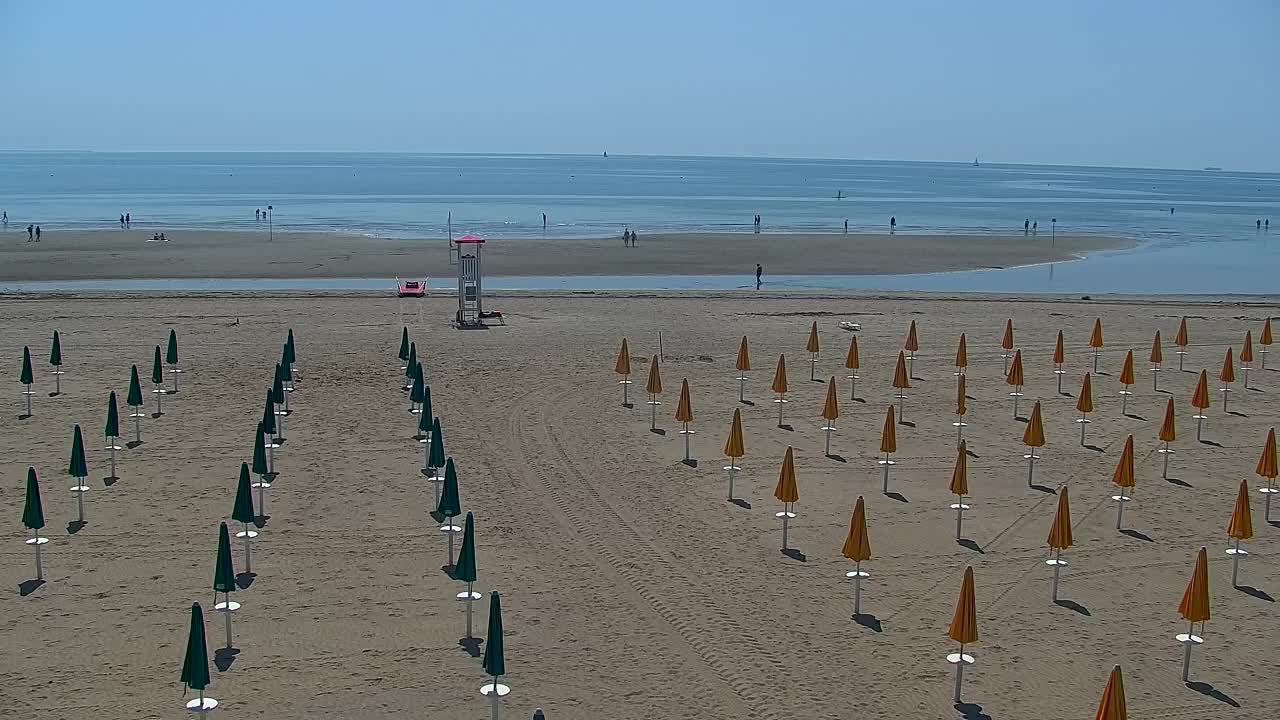 Webcam en vivo Grado: Vistas de la playa y del parque acuático en tiempo real