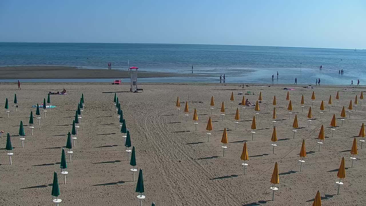 Webcam en vivo Grado: Vistas de la playa y del parque acuático en tiempo real