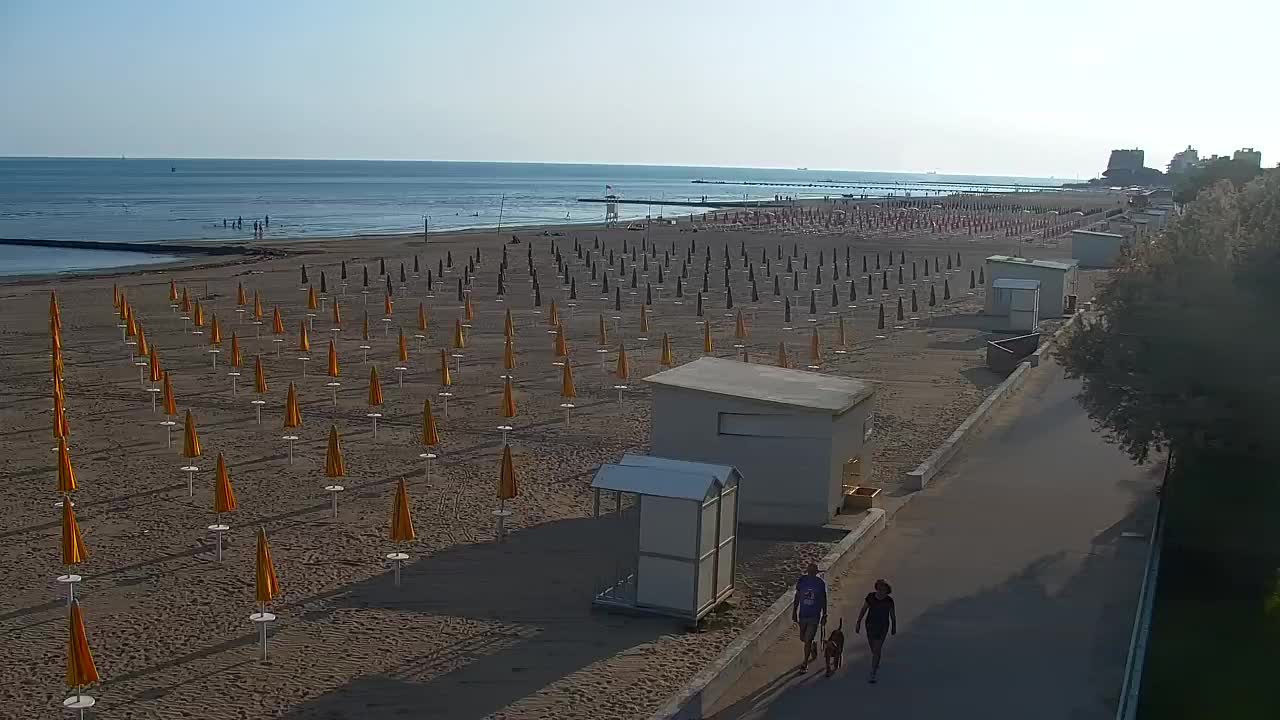 Grado Beach and Aquapark Views in Real Time