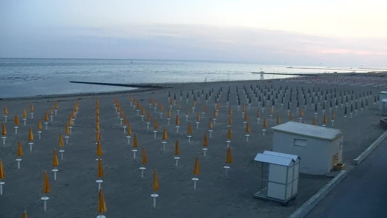 Webcam Live Grado: Vista sulla spiaggia e sull’acquapark in tempo reale