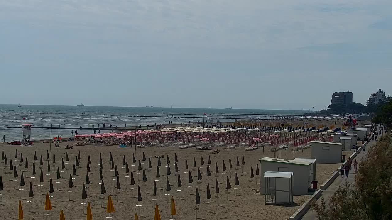 Grado Beach and Aquapark Views in Real Time