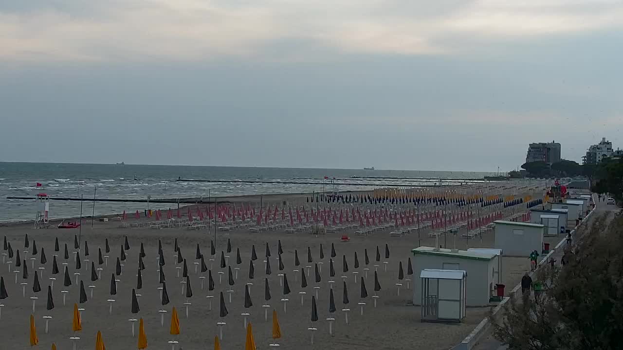Webcam Live Grado: Vista sulla spiaggia e sull’acquapark in tempo reale