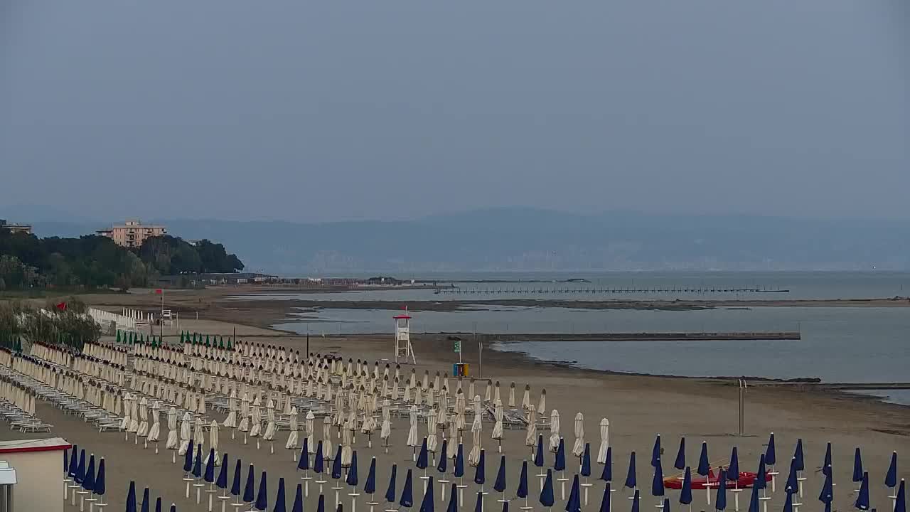 Grado Beach and Aquapark Views in Real Time