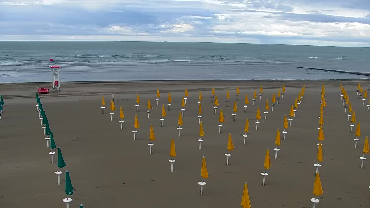 Grado Beach and Aquapark Views in Real Time