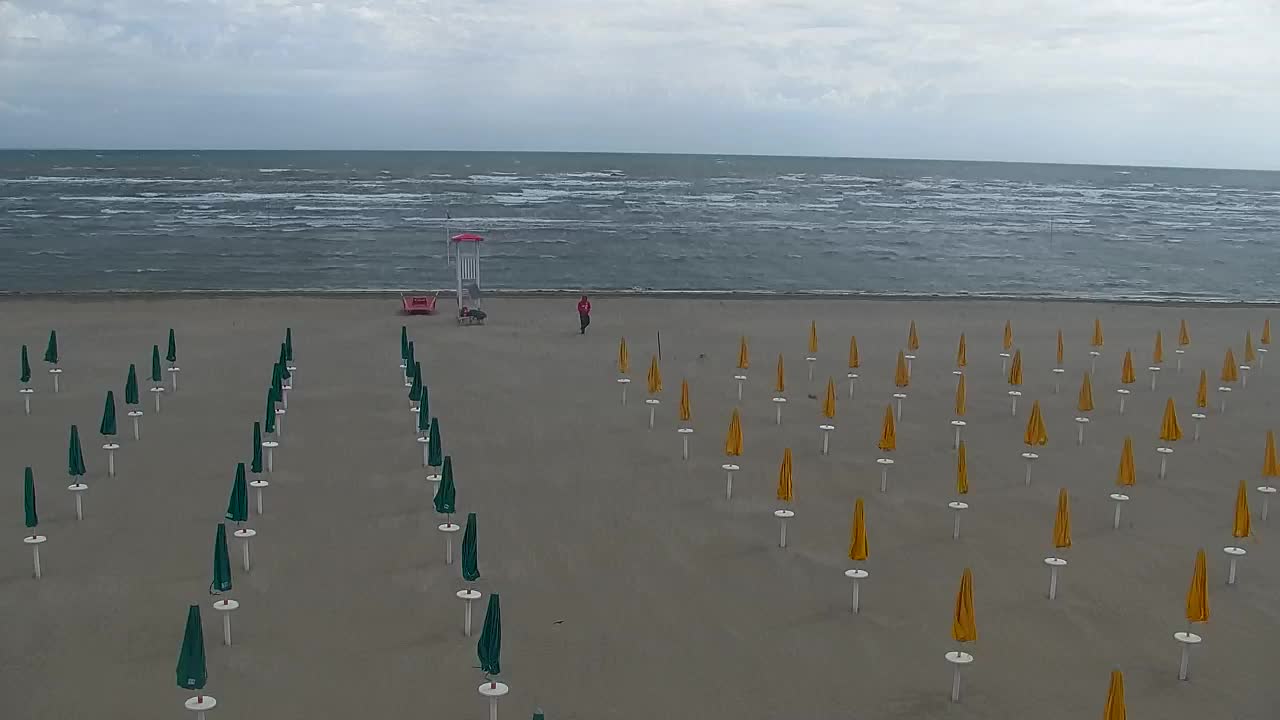 Grado Beach and Aquapark Views in Real Time