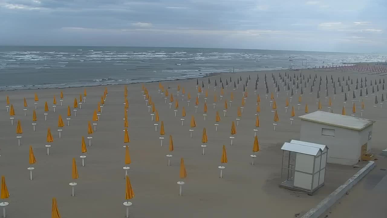 Webcam Live Grado: Vista sulla spiaggia e sull’acquapark in tempo reale