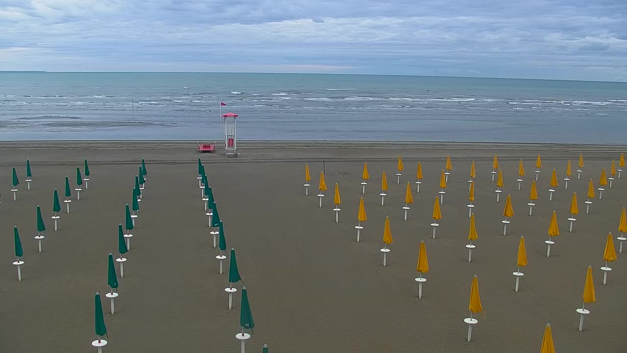 Grado Beach and Aquapark Views in Real Time