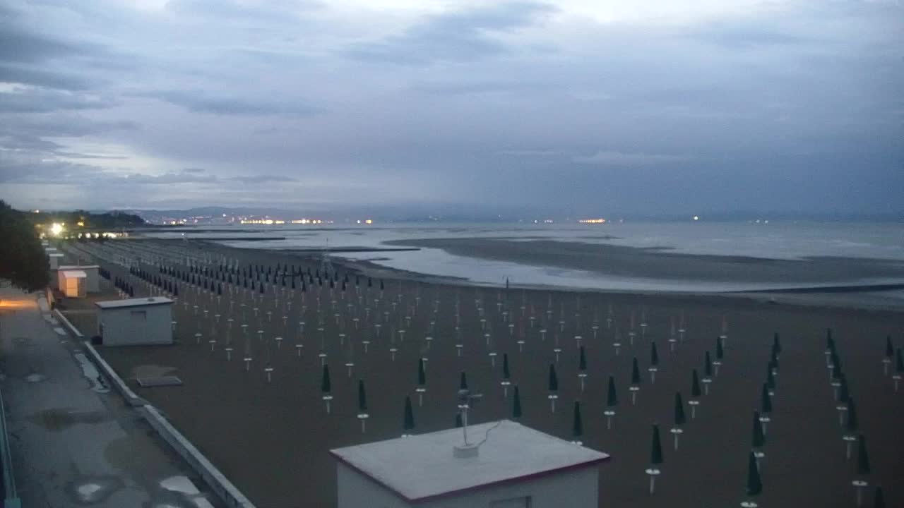 Webcam en direct Grado : Vues sur la plage et l’aquapark en temps réel