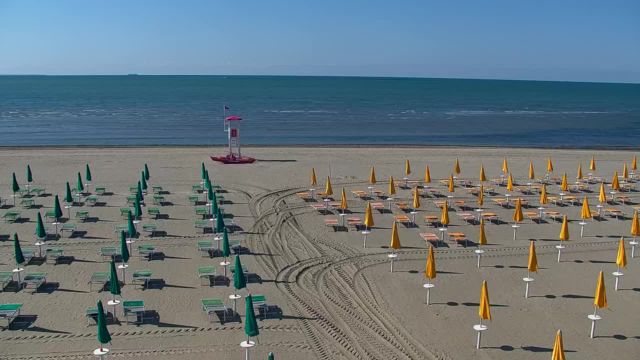 Grado Beach and Aquapark Views in Real Time