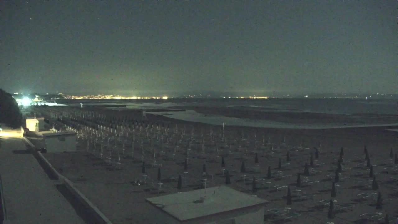 Webcam Live Grado: Vista sulla spiaggia e sull’acquapark in tempo reale