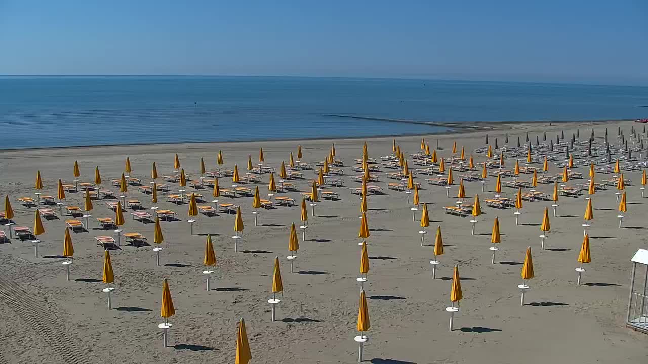 Webcam en vivo Grado: Vistas de la playa y del parque acuático en tiempo real