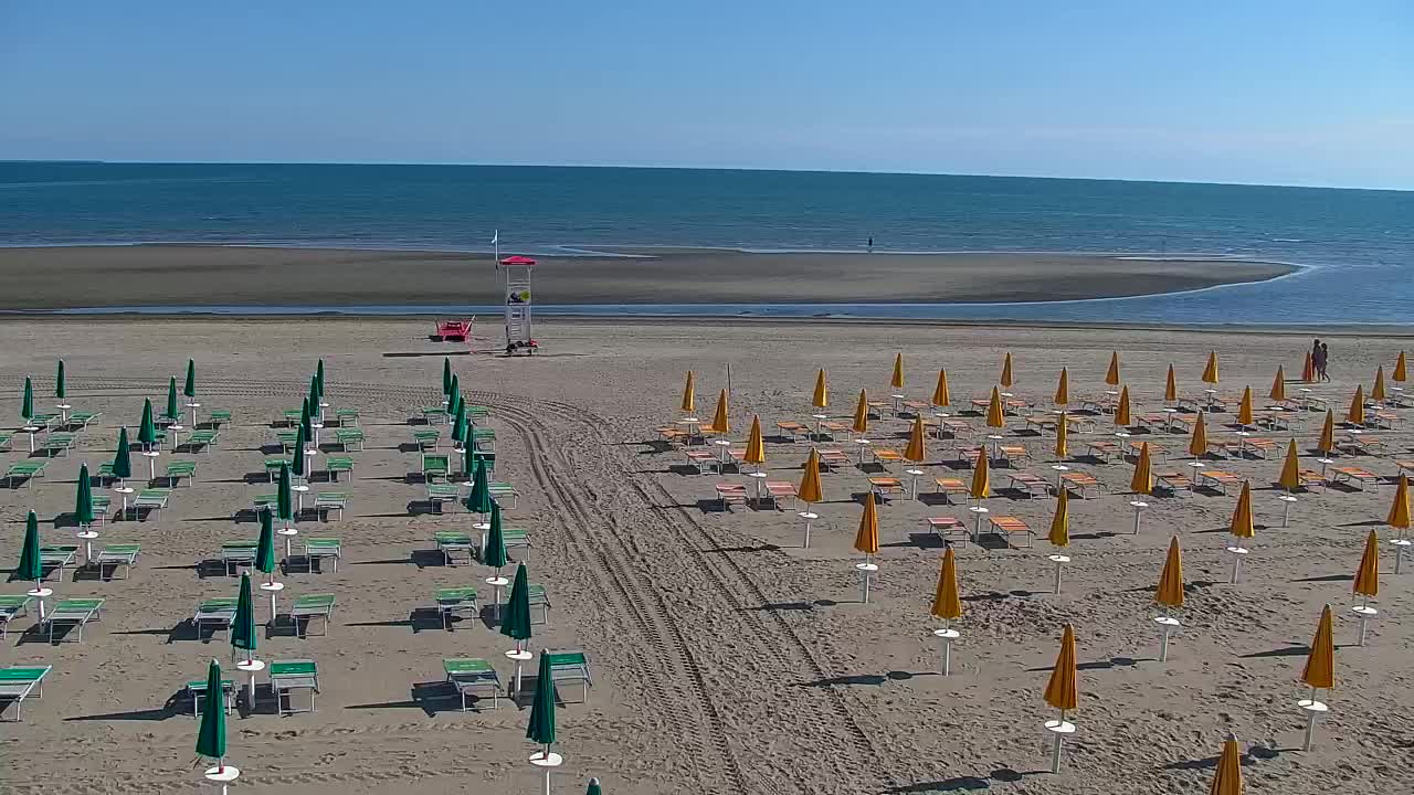 Webcam en vivo Grado: Vistas de la playa y del parque acuático en tiempo real