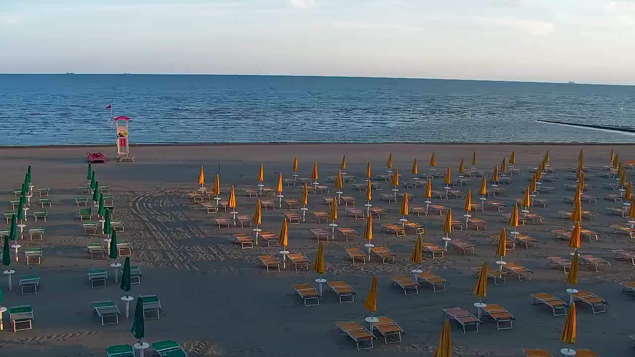 Grado Beach and Aquapark Views in Real Time
