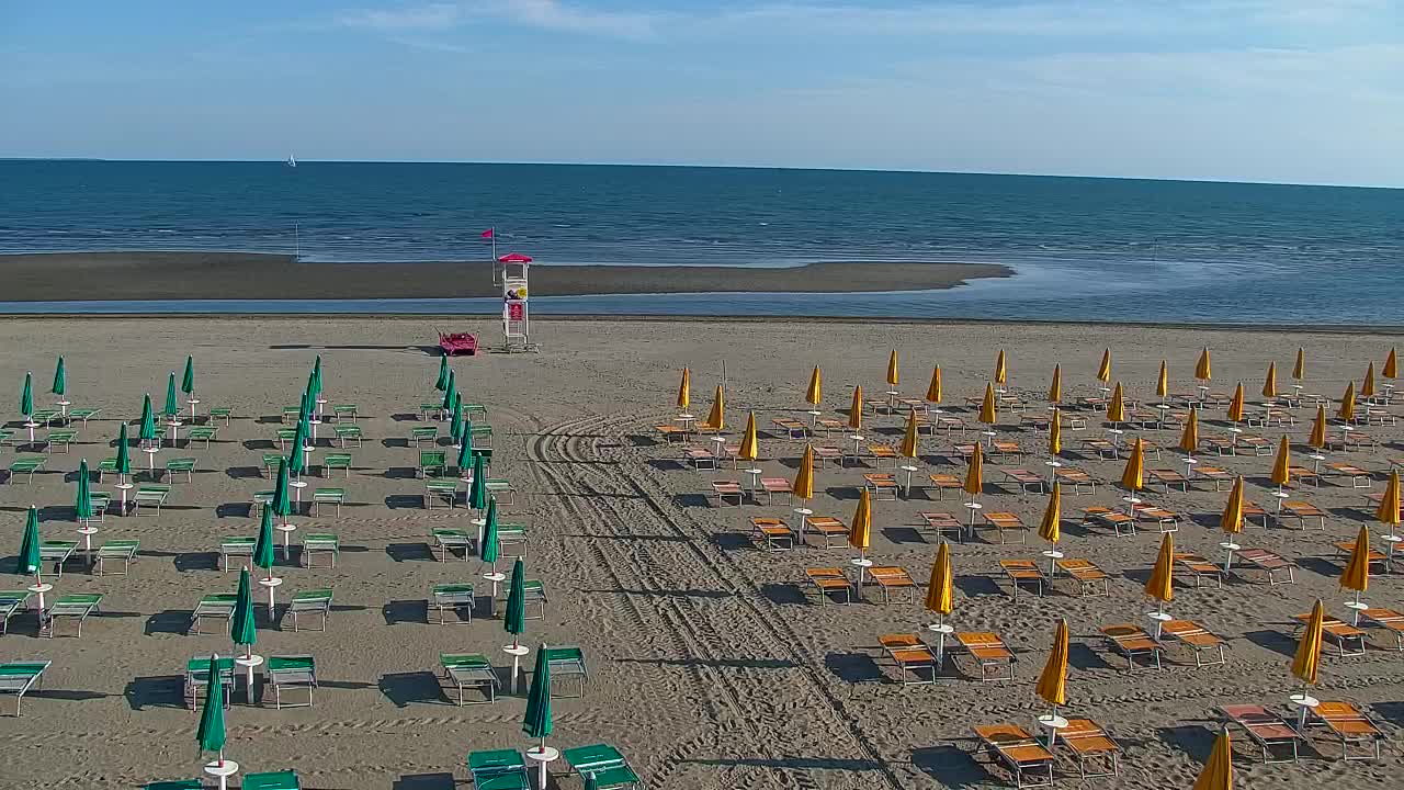 Spletna kamera v živo Grado: Pogledi na plažo in vodni park v realnem času