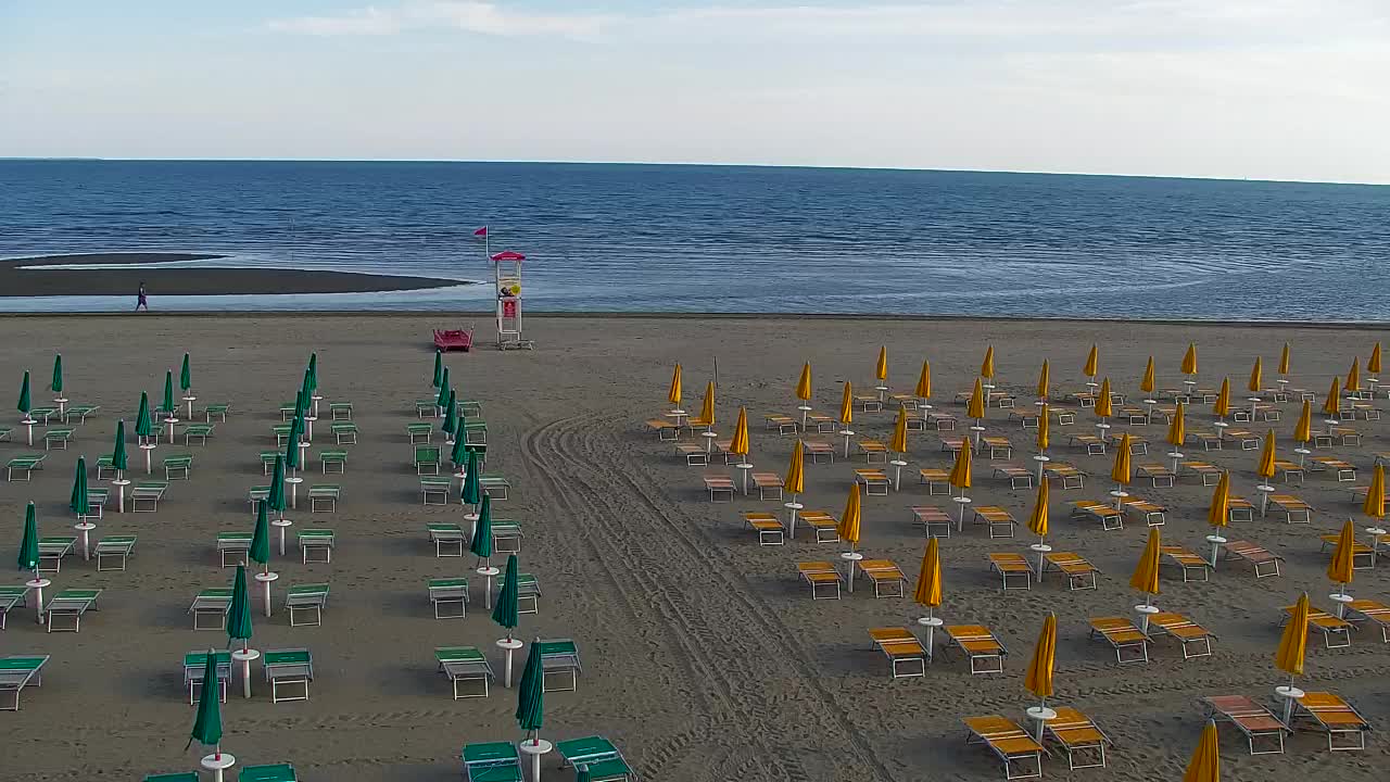Spletna kamera v živo Grado: Pogledi na plažo in vodni park v realnem času