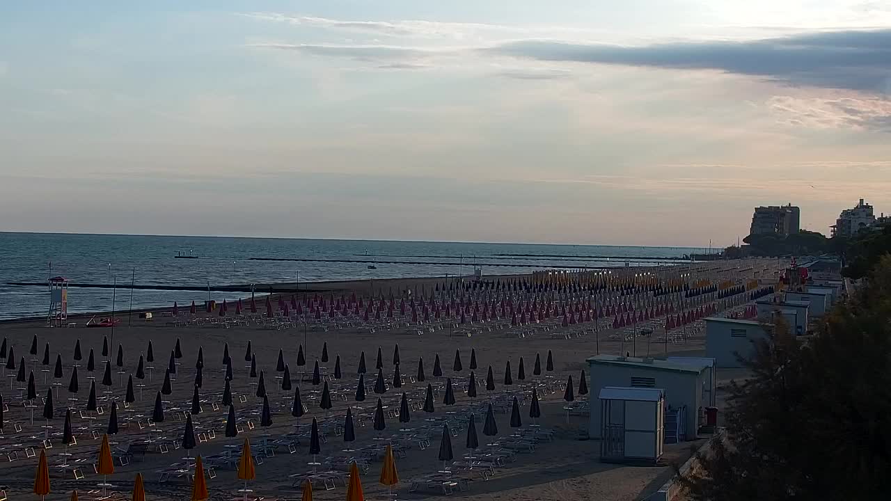 Webcam en direct Grado : Vues sur la plage et l’aquapark en temps réel