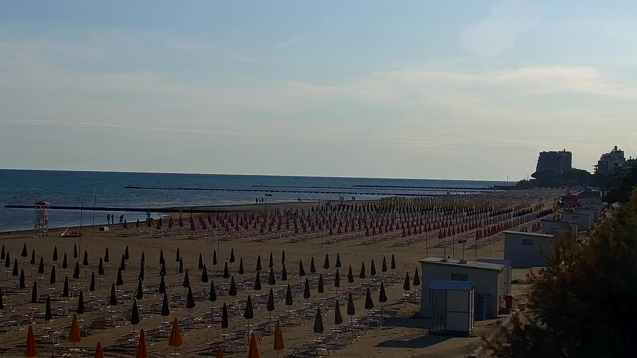 Spletna kamera v živo Grado: Pogledi na plažo in vodni park v realnem času