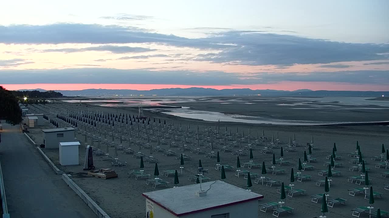 Webcam en direct Grado : Vues sur la plage et l’aquapark en temps réel