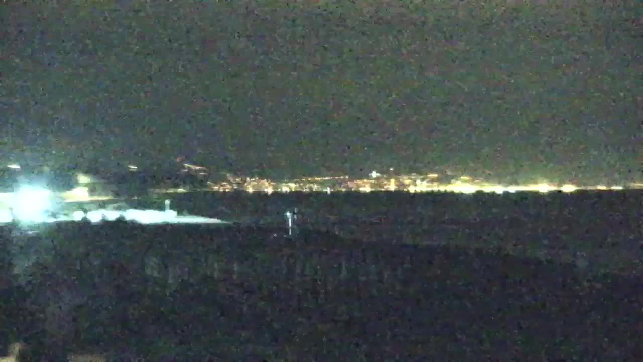 Spletna kamera v živo Grado: Pogledi na plažo in vodni park v realnem času