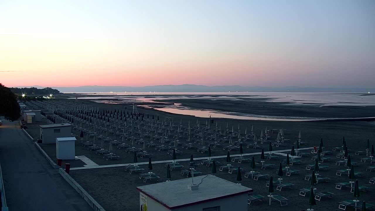 Webcam en direct Grado : Vues sur la plage et l’aquapark en temps réel