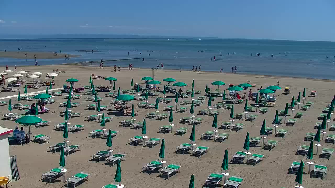 Webcam en vivo Grado: Vistas de la playa y del parque acuático en tiempo real