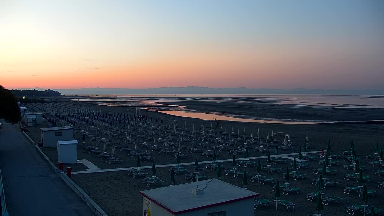 Webcam en direct Grado : Vues sur la plage et l’aquapark en temps réel