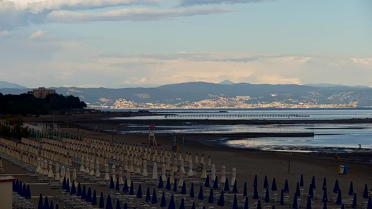 Webcam en direct Grado : Vues sur la plage et l’aquapark en temps réel