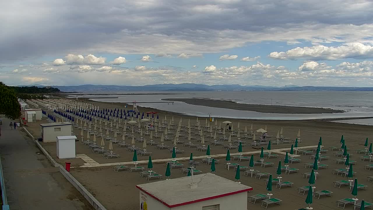 Webcam Live Grado: Vista sulla spiaggia e sull’acquapark in tempo reale